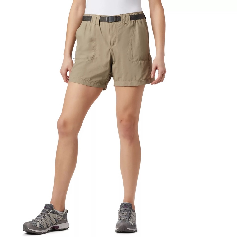Columbia Women’s Sandy River Cargo Shorts Size Medium NWOT